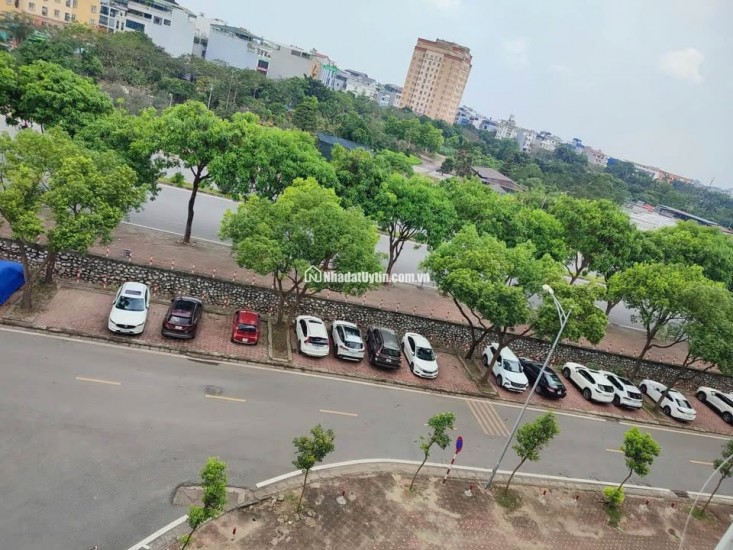 BÁN CHUNG CƯ KĐT VIỆT HƯNG LONG BIÊN  NHỎ TIỀN